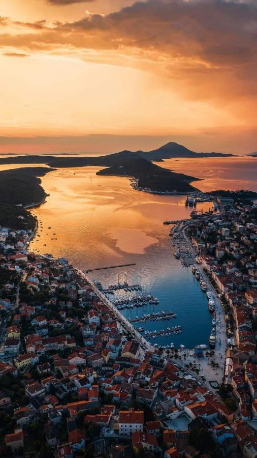 Studio Apartment Pinetree - Mali Lošinj Dış mekan fotoğraf